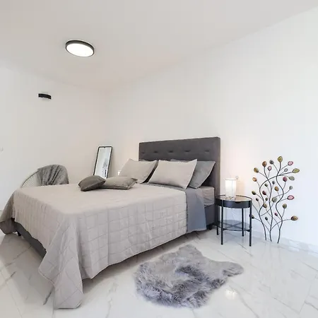 Studio Apartman Natale Zadar Exterior photo