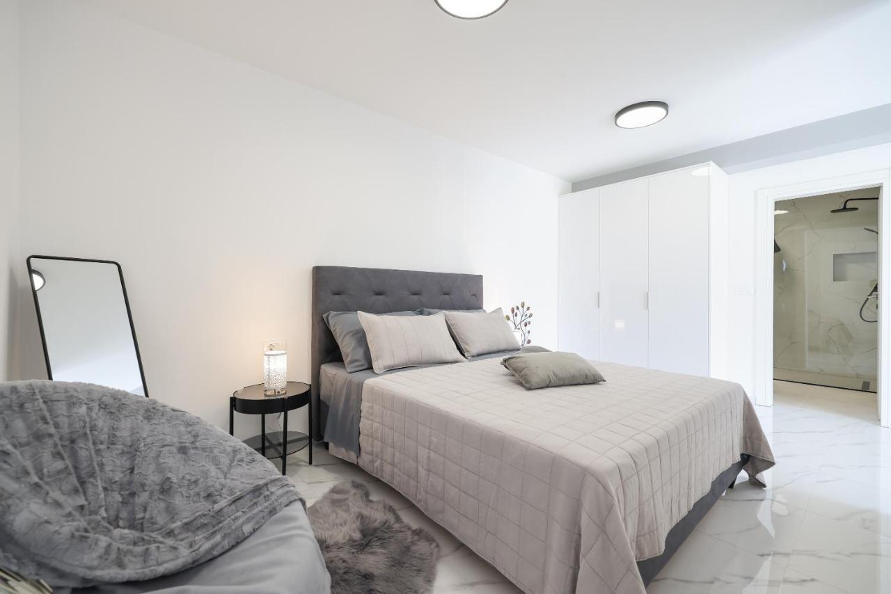 Natale Apartment